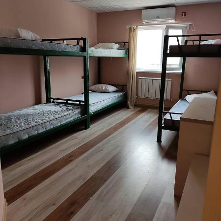 Hostel Mandarin Актау Экстерьер фото